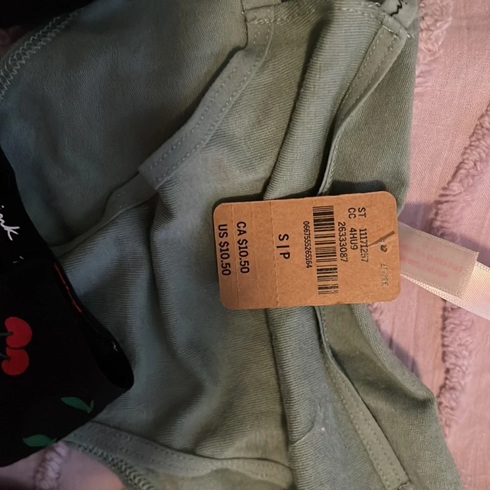 PINK panties - Picture 2 of 4